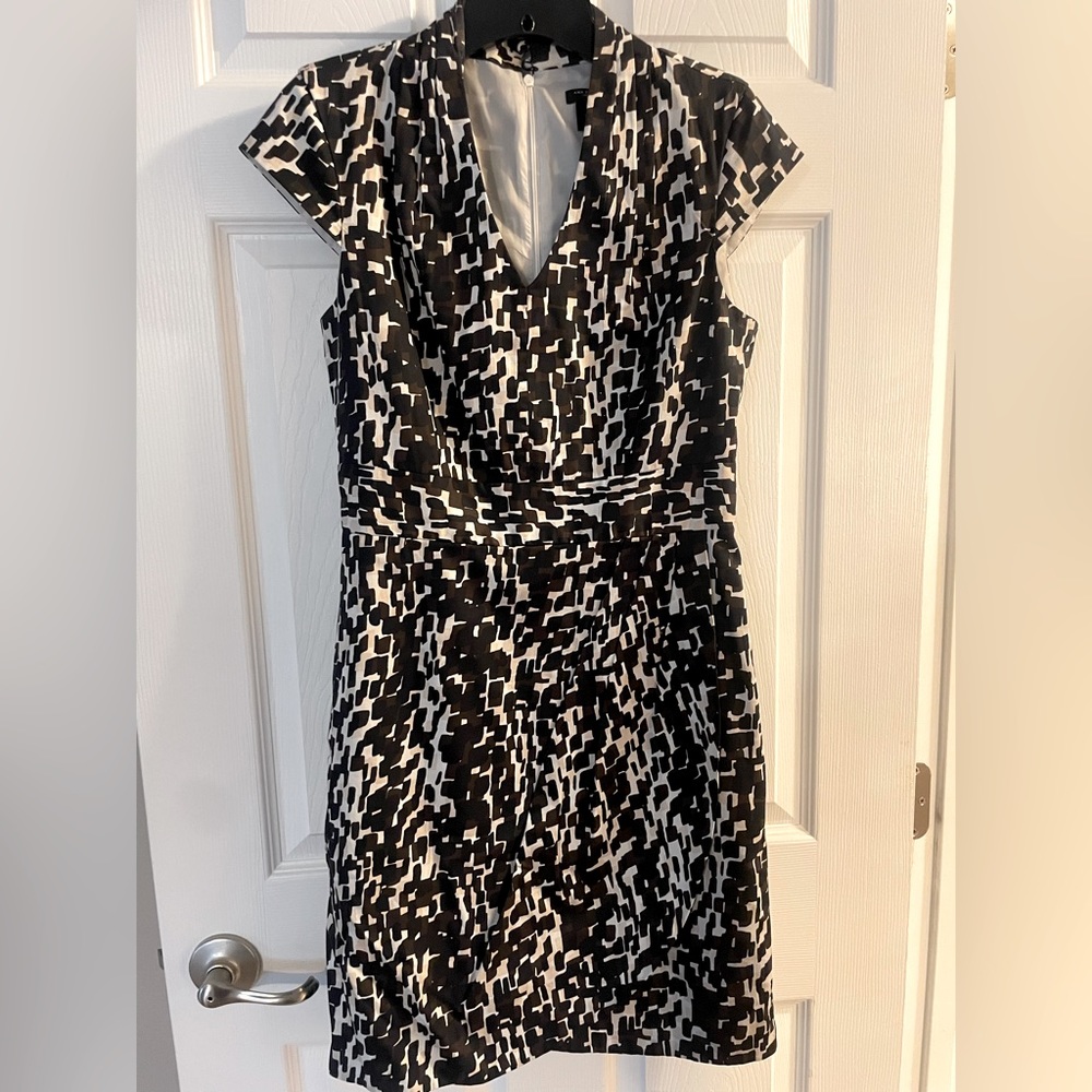 Ann Taylor cap sleeve dress